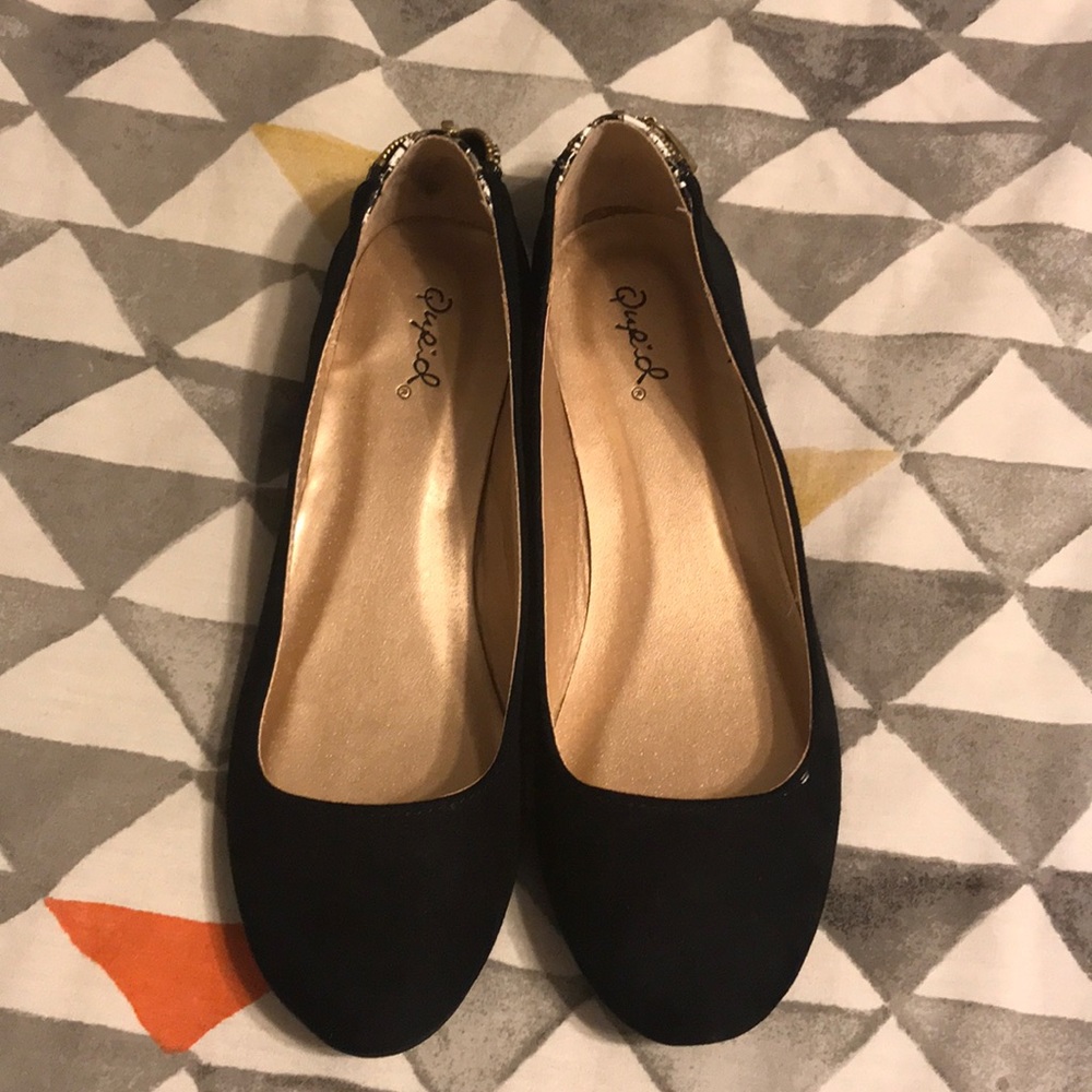 Black Qupid flats